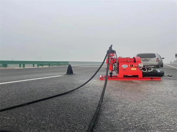 兴义马路路基路面开裂下沉注浆加固灌浆